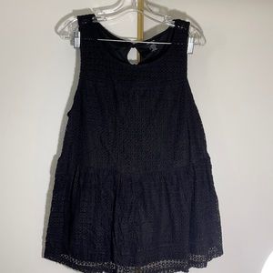 Torrid eyelet tank top size 1 flawless condition.  Beautiful top.